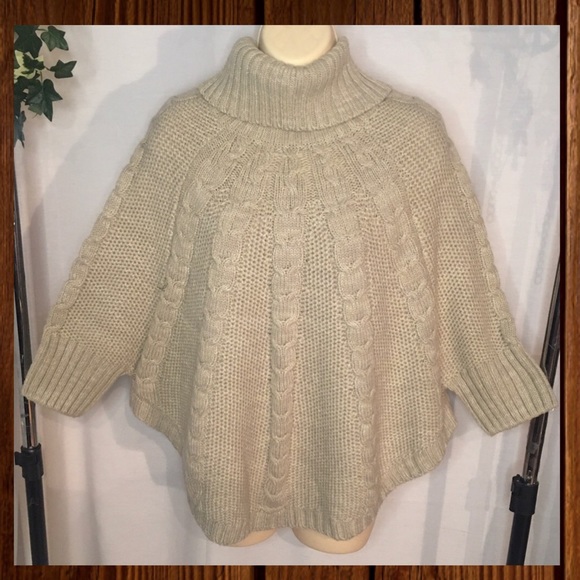 Poncho with sleeves. Size 10 or small 12. High rolled ribbed neck - Picture 7 of 7